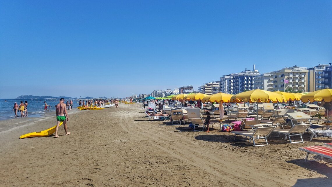Rimini beach and San Marino